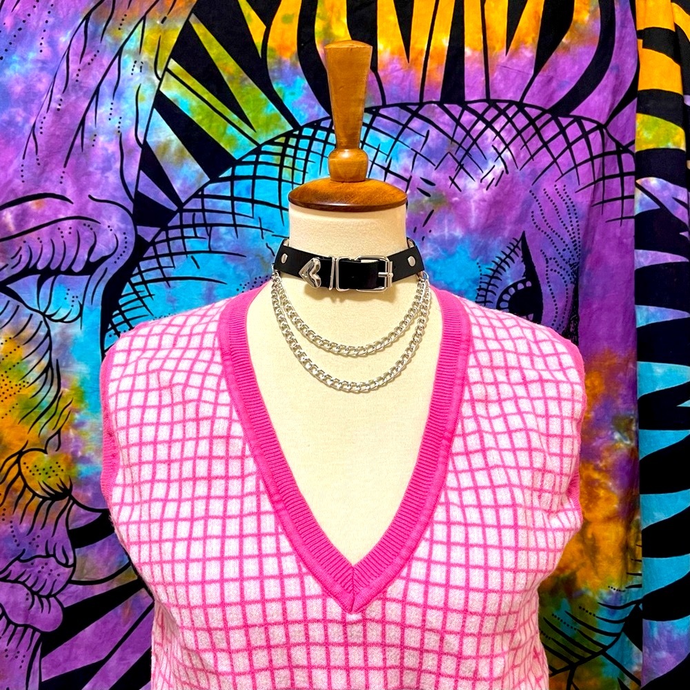 π Lovely pink plaid vest - Picture 1 of 11